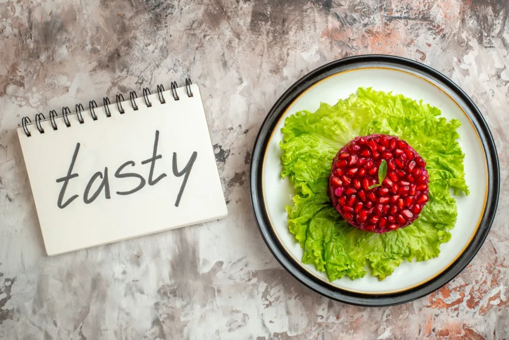 Comparing Anti-Inflammatory Diet and Keto: A Beginner's 30-Day Guide 2 A side-by-side comparison of anti-inflammatory diet foods, like leafy greens and fruits, versus keto diet staples, including avocados, eggs, and meat.